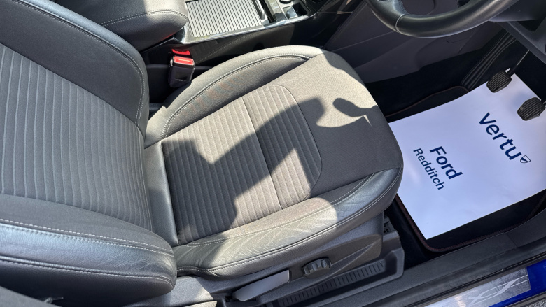 Ford Kuga 1.5 TDCi Titanium 5dr 2WD Diesel Estate